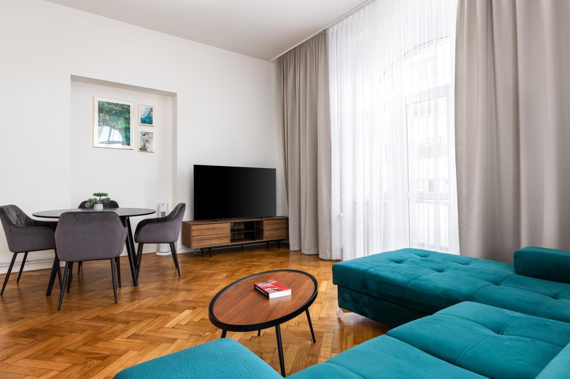 Stay2Gether City Buzz Apt - O2 Arena - Sleeps 6 Prague Exterior photo